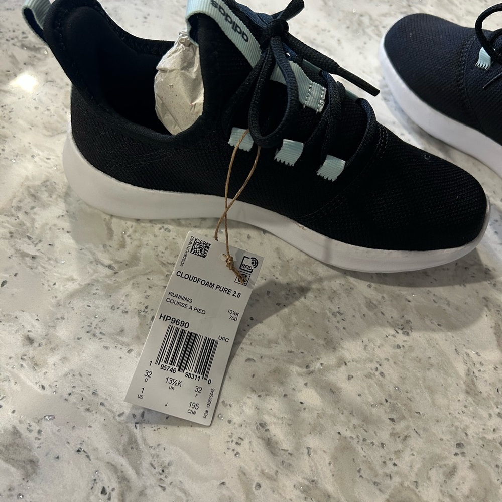 NWT. Adidas Kids Size 1 Cloud Foam Pure 2.0 - Picture 3 of 7